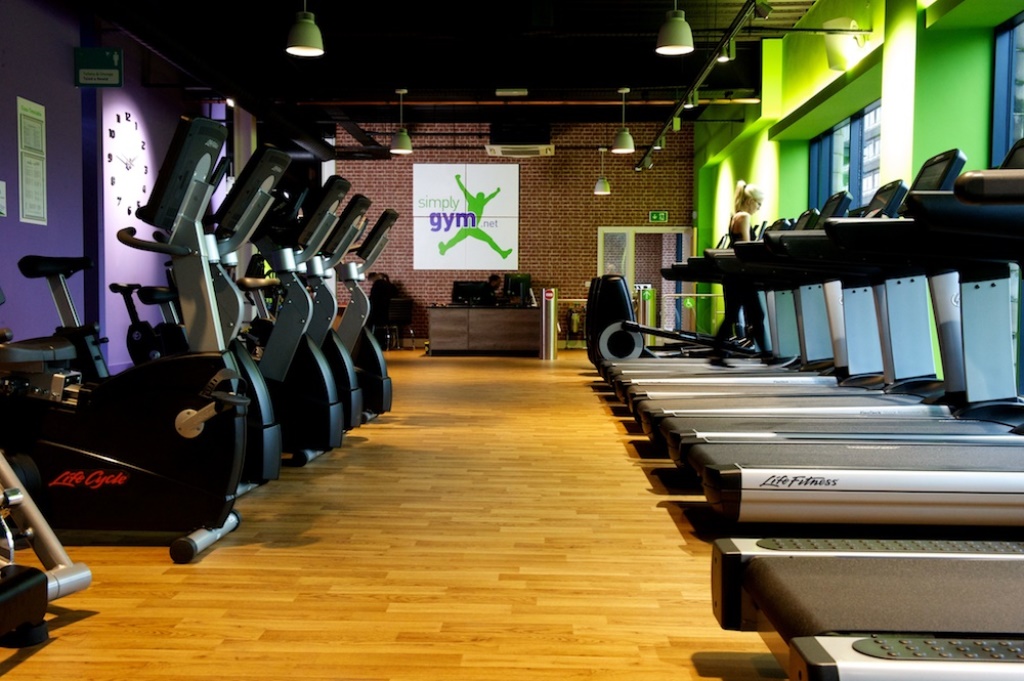SimplyGym's new site in January 2016 in Cwmbran. Locational image showing the internal view and users of the gym facilities